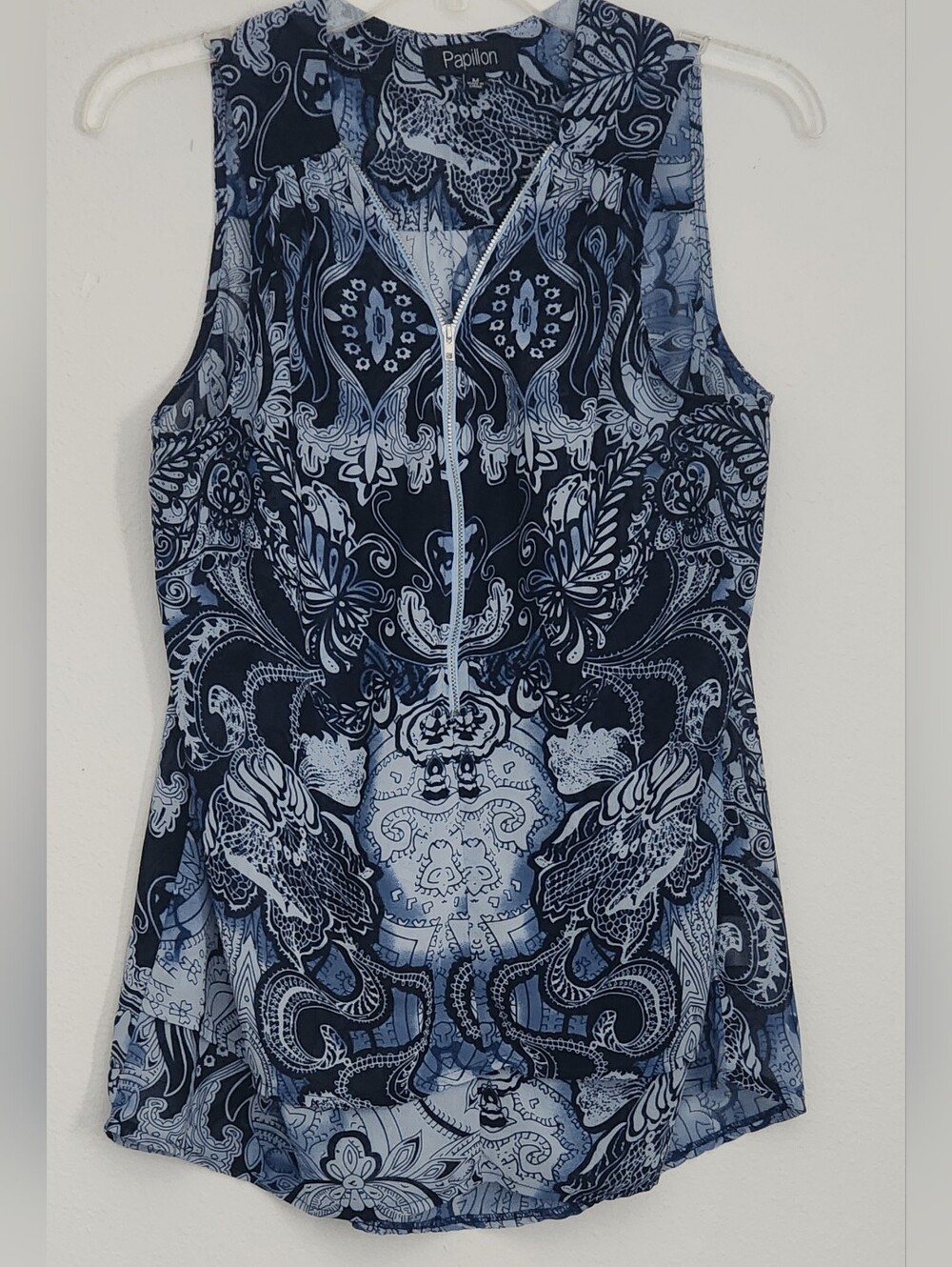Papillon Fashion Women's Sleeveless 3/4 Zipper Detail Pullover Top Sz M